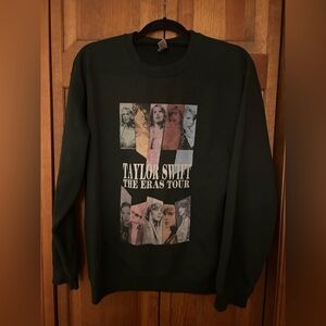 Gildan Women's Sz M Cotton Blend Green Taylor Swift Era's Crewneck Sweater